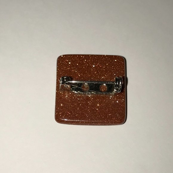 Square Gold Goldstone Pin - Picture 3 of 5